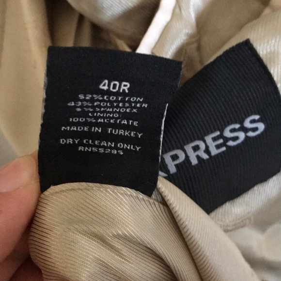 Men’s Express Blazer - Picture 3 of 3